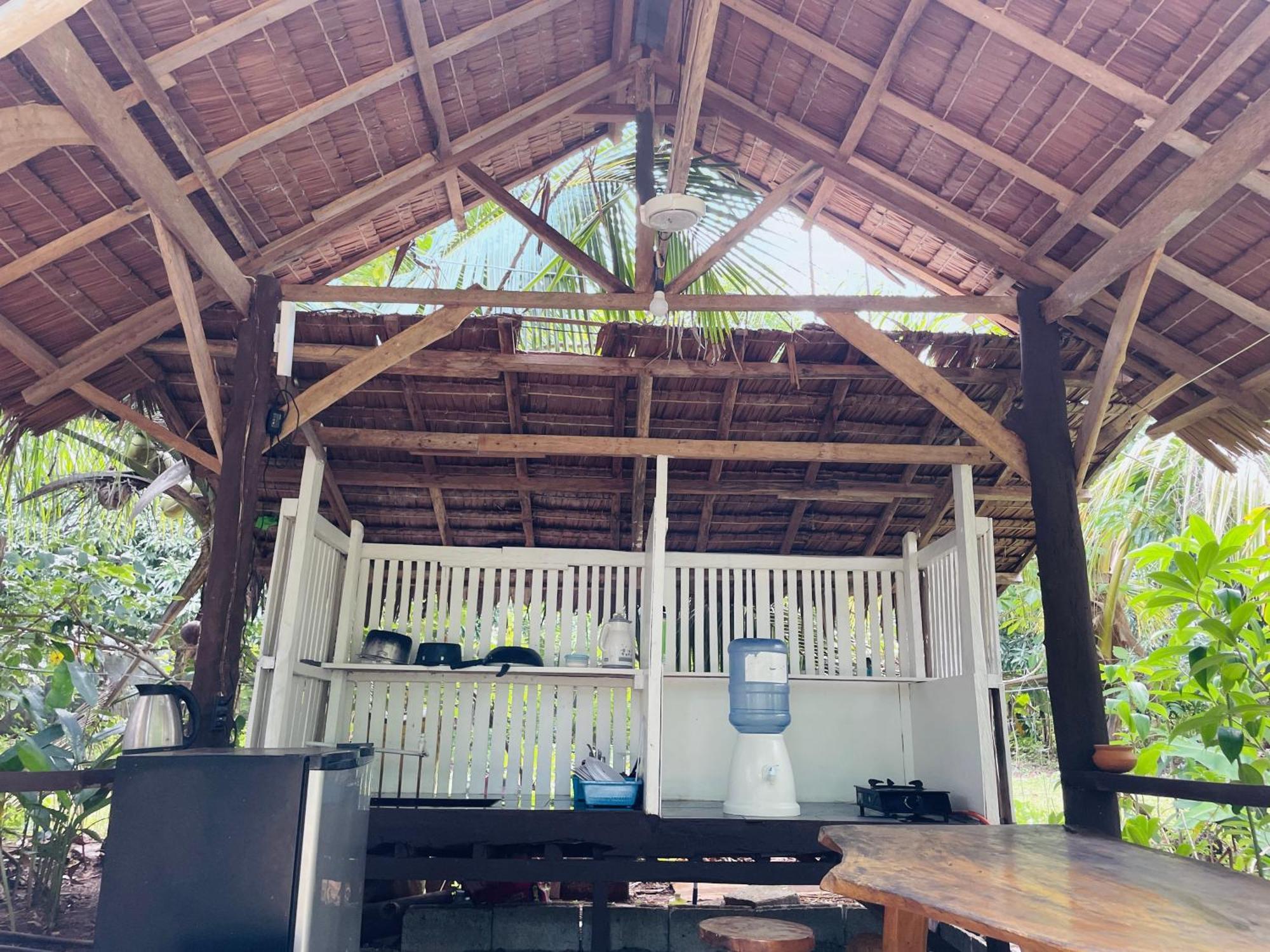 Travis Post Homestay 锡基霍尔 外观 照片